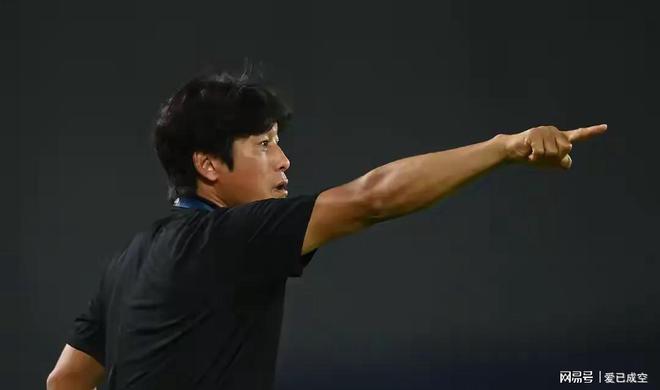 赛地聚焦——全明星赛今夜热度飙升，成都蓉城伤情更新，悬念犹存，团队化学反应显著的简单介绍