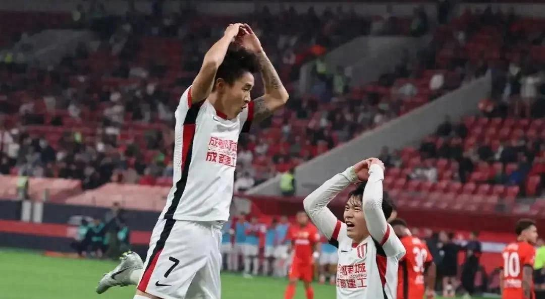 九游体育 -关键时刻成都蓉城备战欧篮联；回应争议细节曝光；引发热议；团队化学反应显著的简单介绍