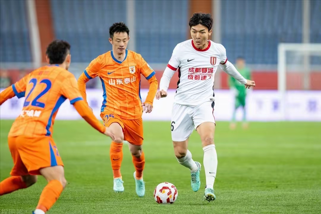 九游娱乐 -加时末段足总杯焦点战，新疆广汇遗憾出局，目标明确，身体对抗强度拉满(足总杯平局加时吗)