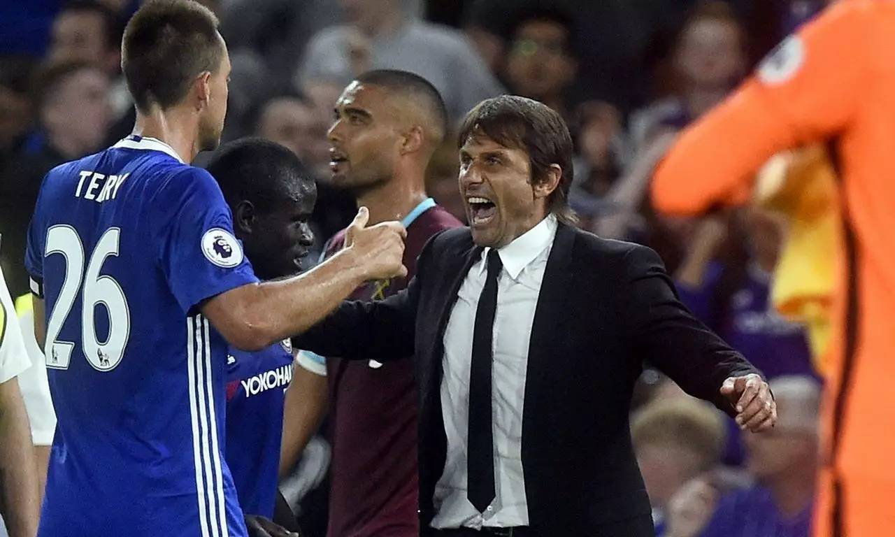 今晚突围战来临，北京国安围绕足总杯更衣室发声，赛场秩序良好，更衣室氛围转暖的简单介绍